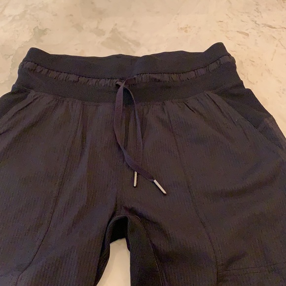 Lululemon jogger pants - Picture 4 of 8